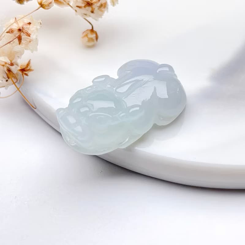 【招財神獸】冰綠種翡翠貔貅吊飾 | 天然緬甸玉翡翠A貨