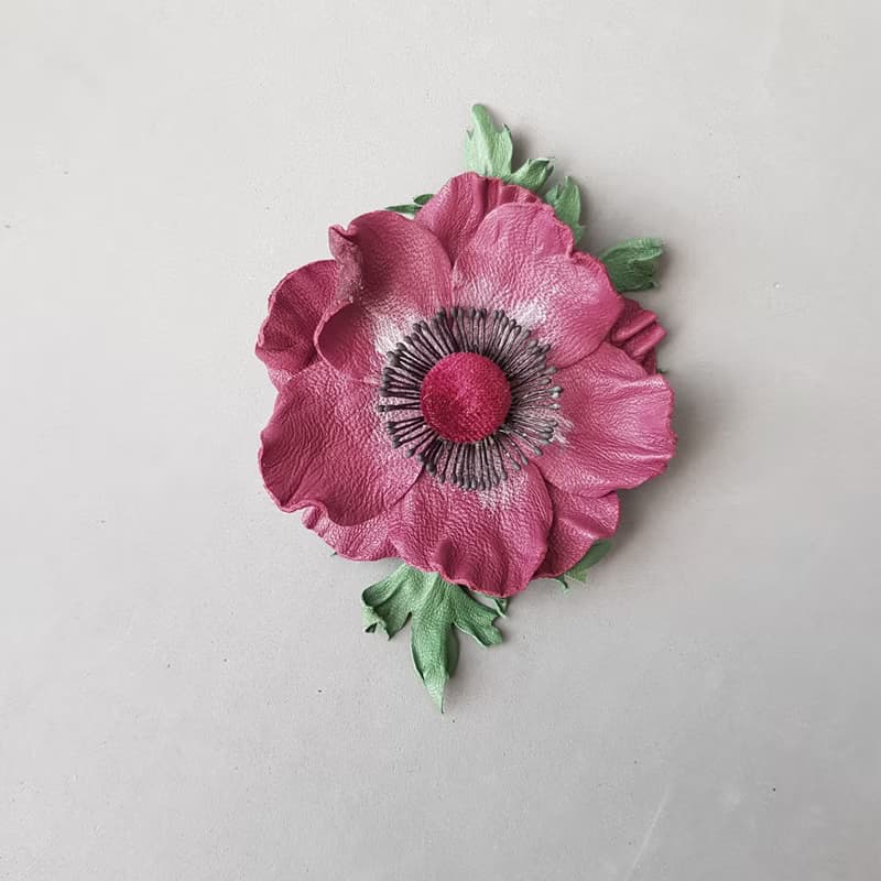 皮革胸針 Bordo leather brooch for her Leather womens jewelry