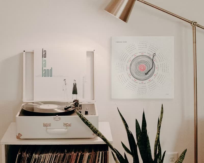 【數位】2025 Printable Yearly Calendar Square Poster Abstract Line Vinyl Record Wall Art