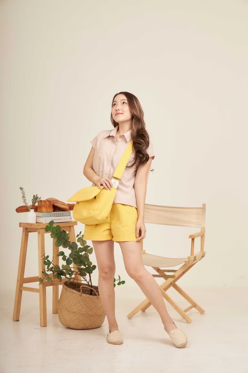 PIE - nylon puffy crossbody bag (yellow)