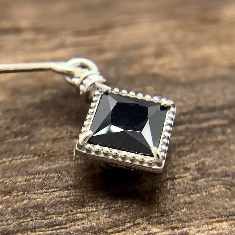 黒/シルバー925 ピアス/片耳用/シンプル/シルバーアクセサリー/女の子 プレゼント/snd017