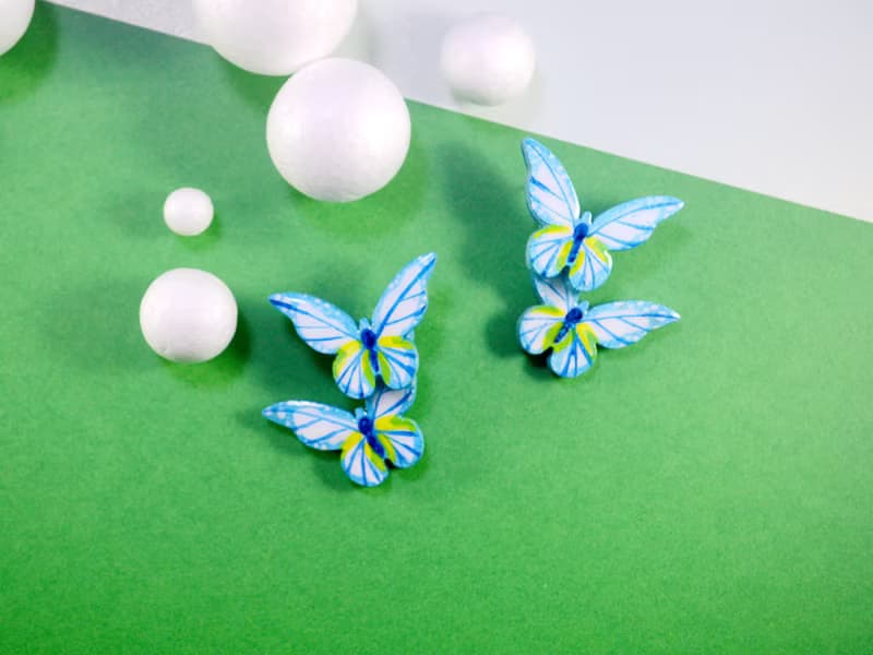 藍色光明女神蝶 繁復立體蝴蝶耳釘 手繪木製