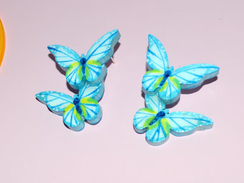 藍色光明女神蝶 繁復立體蝴蝶耳釘 手繪木製