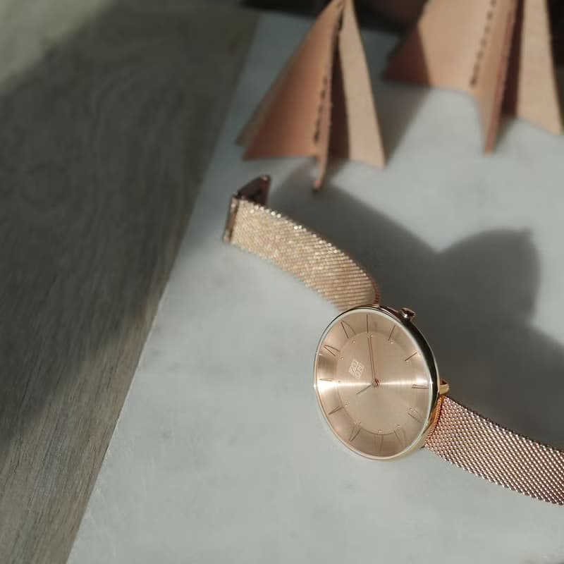 FLOATING 3867 光感美學米蘭帶女錶 - 玫瑰金