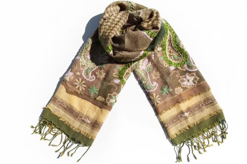 喀什米爾Cashmere/水煮羊毛披肩/針織圍巾/刺繡圍巾/羊絨披巾-花