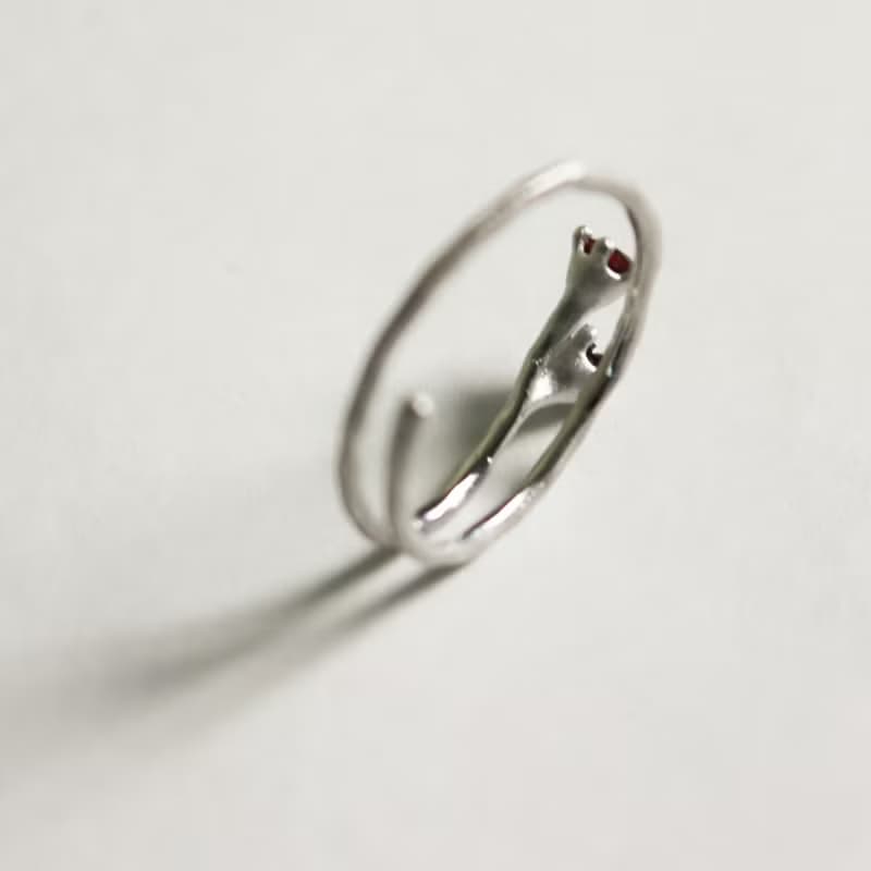 Little Mollis Ring (Garnet) sand blast finishing