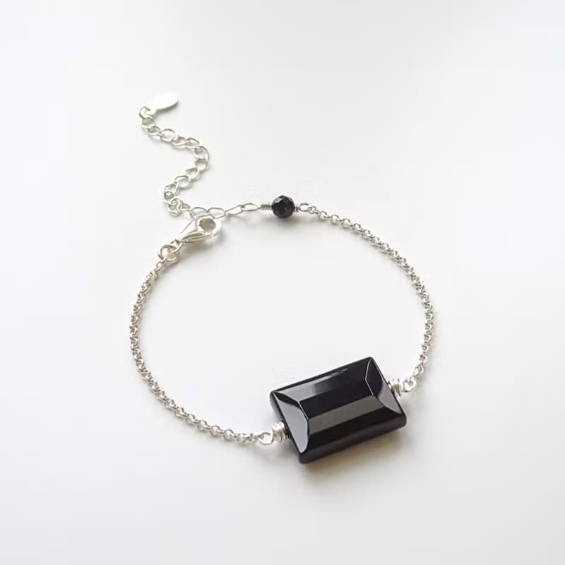 黑瑪瑙長方形切割 簡約 純銀可調整手鍊 | 寶石幾何拼接