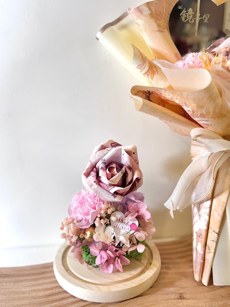 鈔票花盅