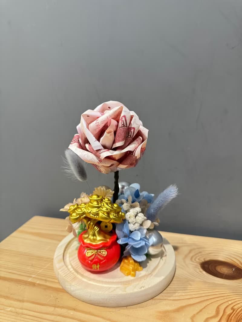 鈔票花盅