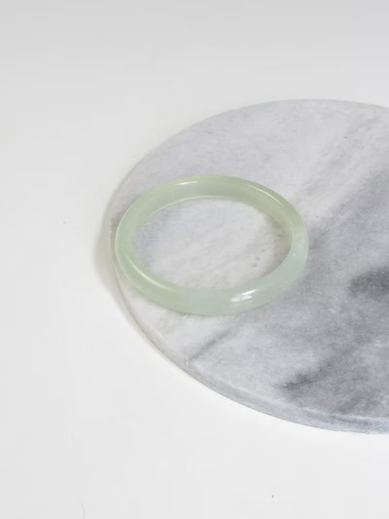 Vintage Grade A Light Green Nephrite Jade Bangle