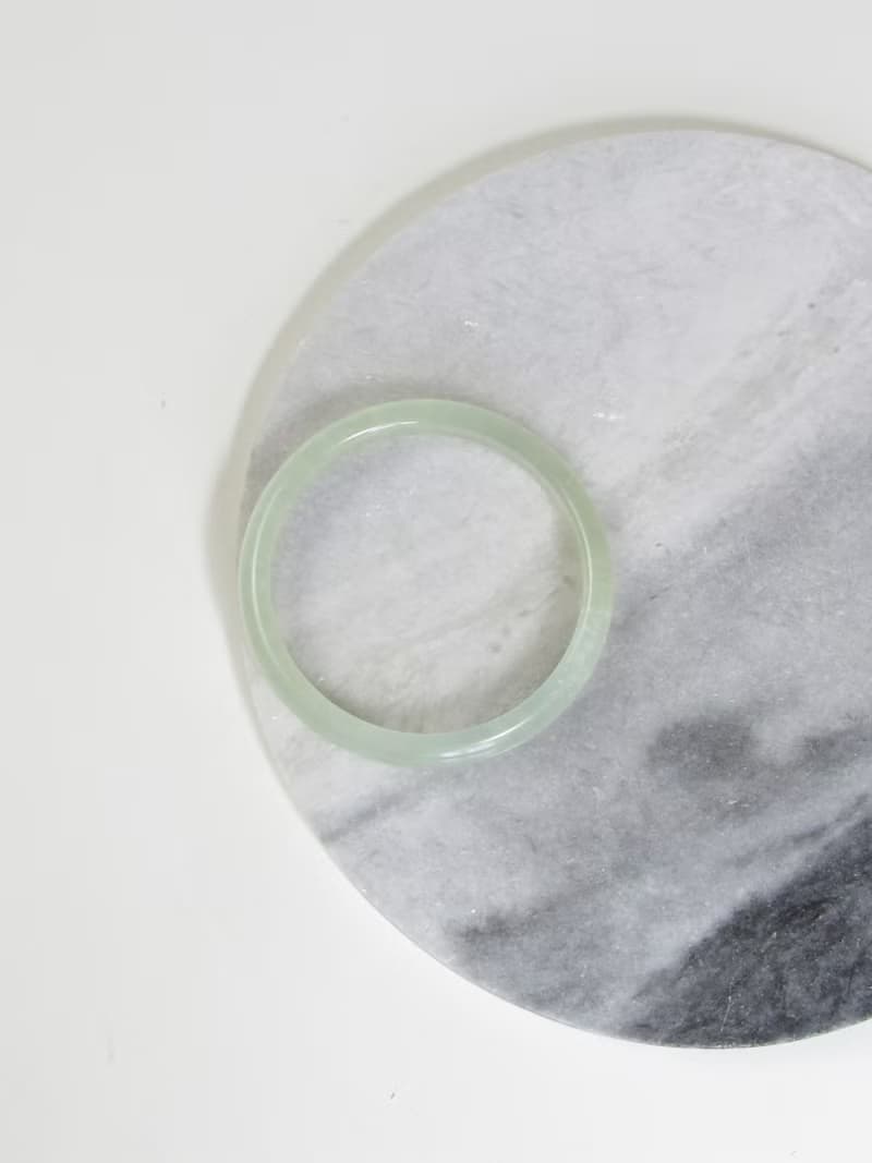 Vintage Grade A Light Green Nephrite Jade Bangle