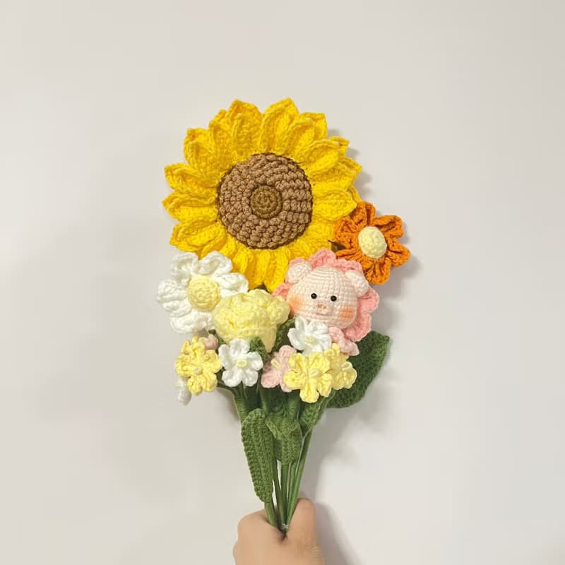 鈎針編織粉黃色系向日葵豬豬花花束