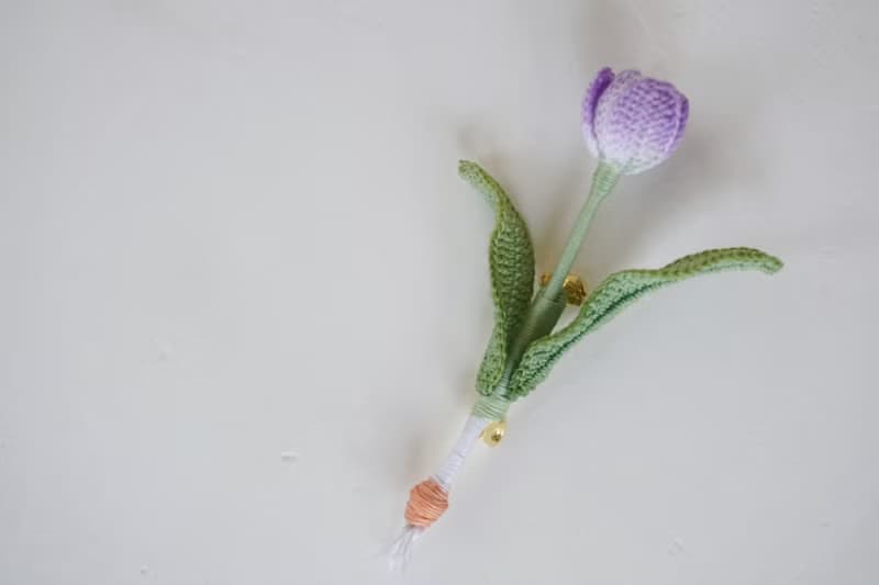 元森手作 鬱金香紫色浪漫蕾絲線繡微鉤系列自然植物風小清新胸花