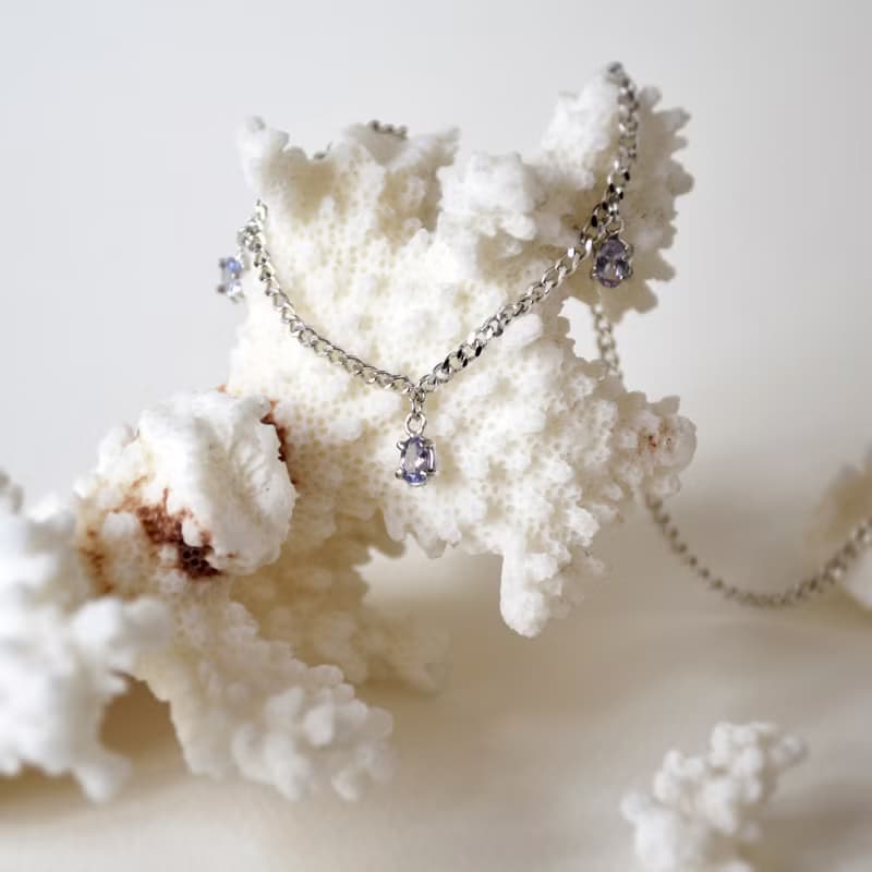 簡約淡紫色坦桑石吊墜配925銀項鍊 // 天然寶石 // 十二月份生日