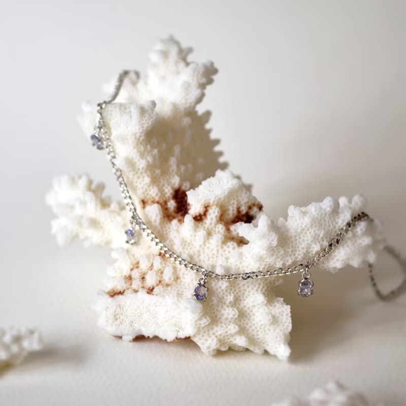 簡約淡紫色坦桑石吊墜配925銀項鍊 // 天然寶石 // 十二月份生日