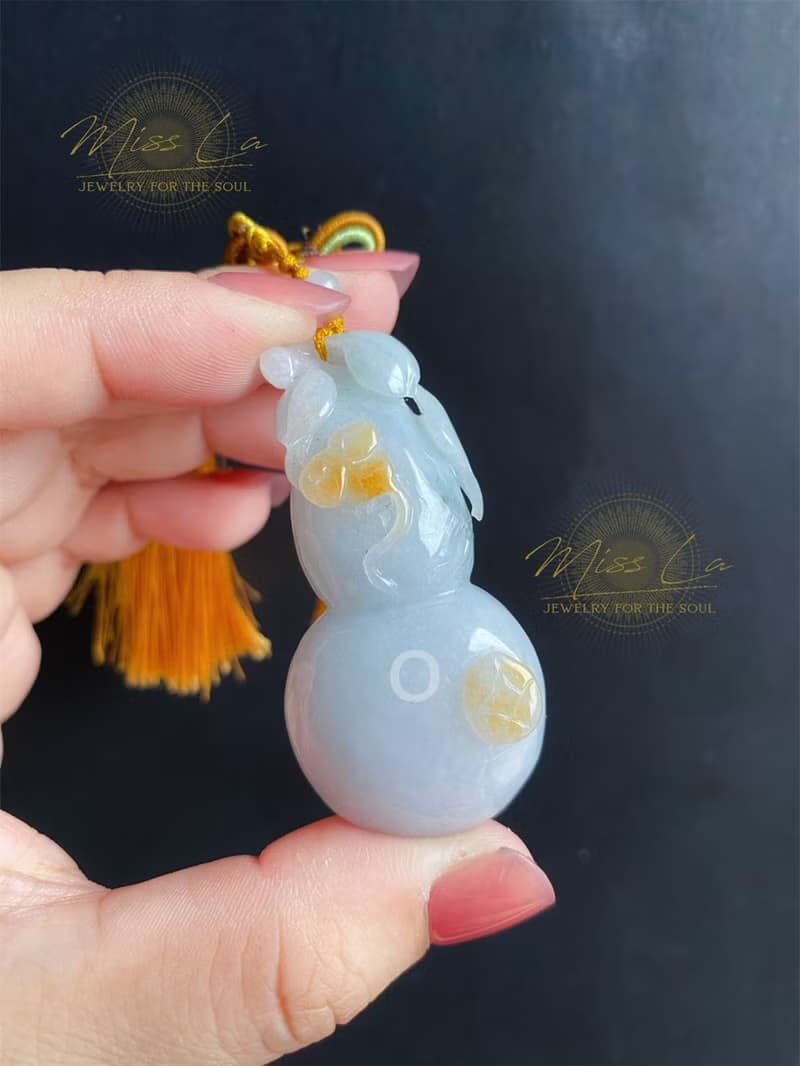 孤品 天然緬甸玉翡翠 淺綠底帶黃翡 立體手工雕葫蘆 禮物 包掛