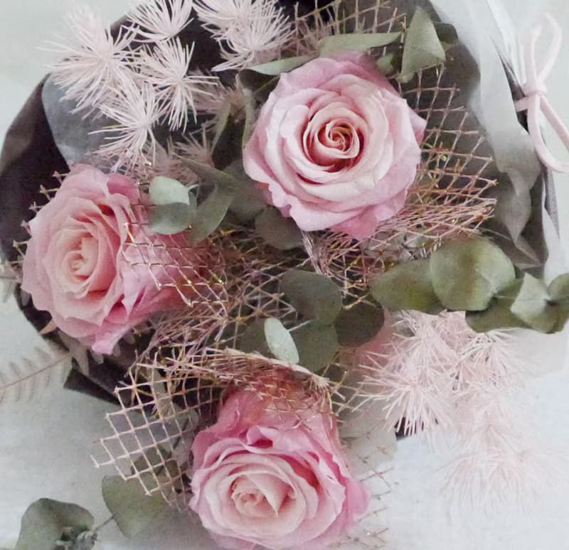 質感永生玫瑰花束|求婚結婚捧花永生乾燥花畢業謝師禮物生日禮物