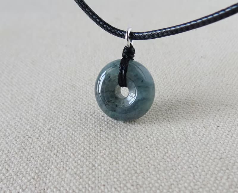 【金剛結】本命年【平安如意】冰烏雞飄綠翡翠韓國蠟線項鍊AZ10