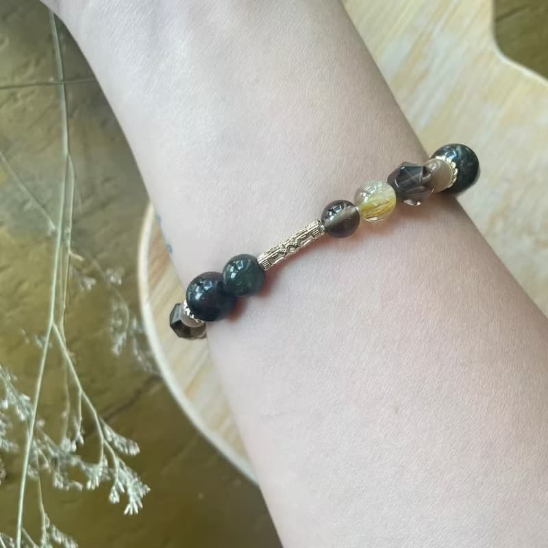 堅強自信彈性手鍊