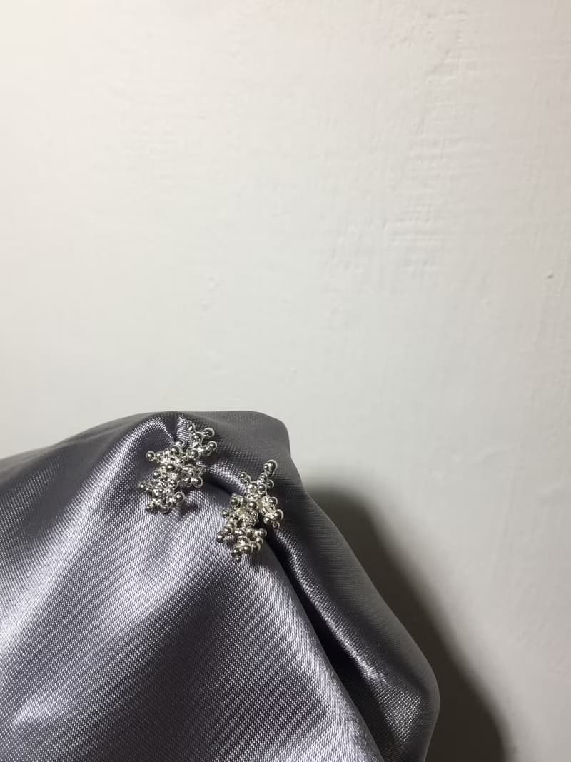 爆炸點點 純銀 耳針式耳環
