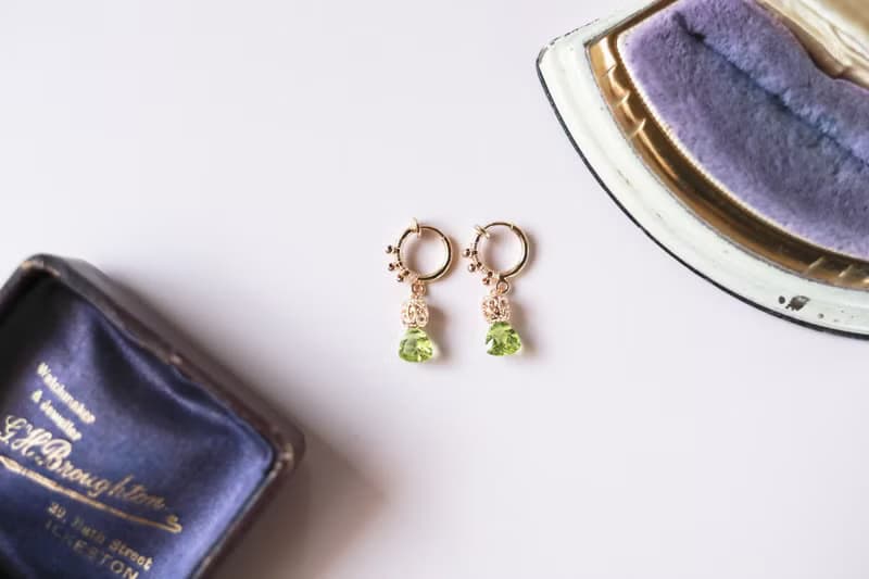 ピアス&イヤリング colore ペリドット