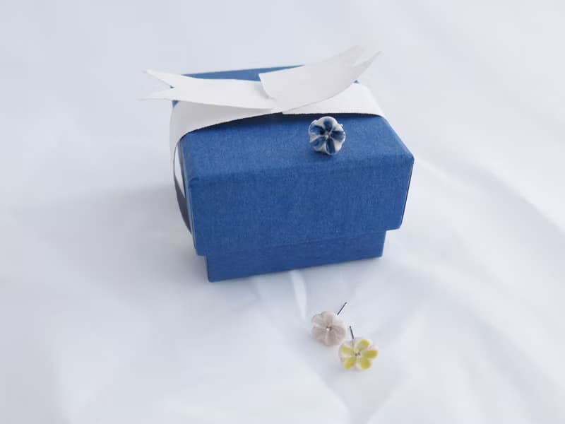 Felicitation白瓷純銀小花耳環/畢業花束