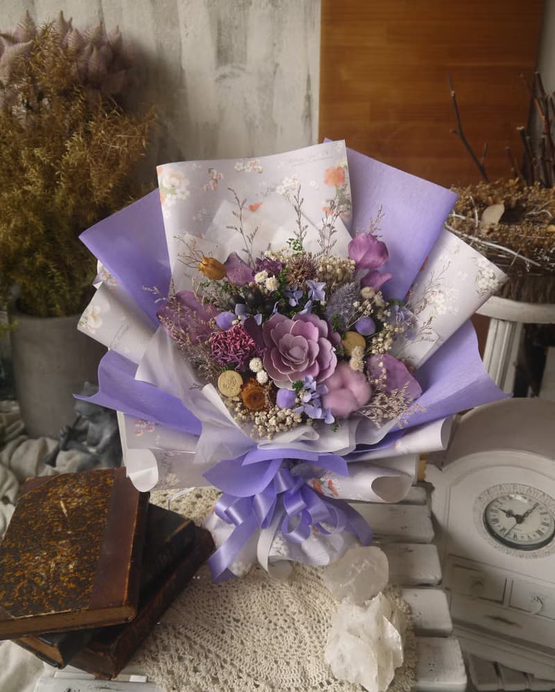 藤紫 夢幻紫系.乾燥花.索拉花.永生花.情人節.畢業花束