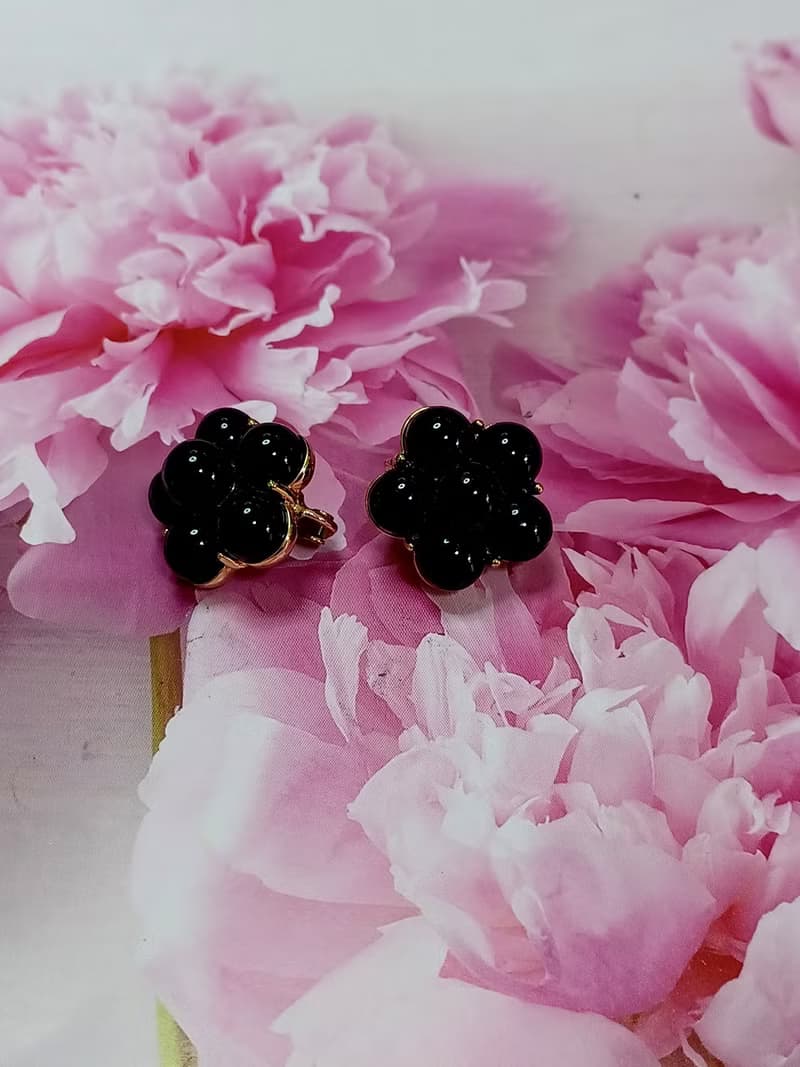vintage jewelry  古董TRIFARI 夾式耳環 黑色山茶花