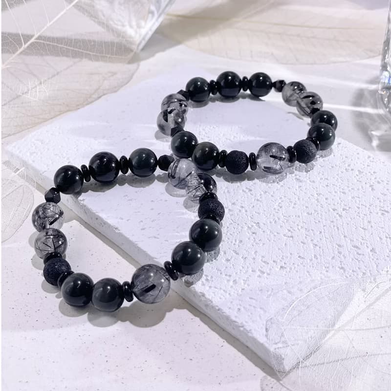 黯夜守護者 金運石|雷公墨隕石|黑髮晶|黑曜石|水晶手鍊A14-2