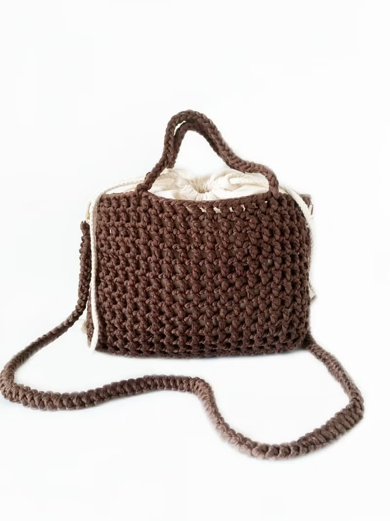 鈎織方格網斜孭及挽袋