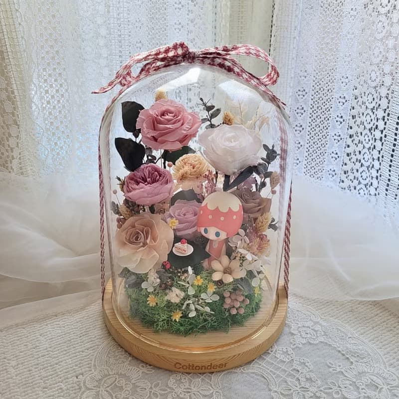 隱藏版花園野餐永生玫瑰玻璃球罩盅。擺飾。附包裝。禮物
