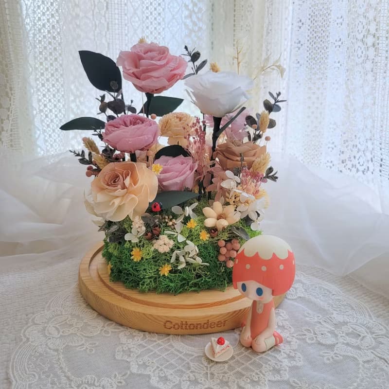 隱藏版花園野餐永生玫瑰玻璃球罩盅。擺飾。附包裝。禮物