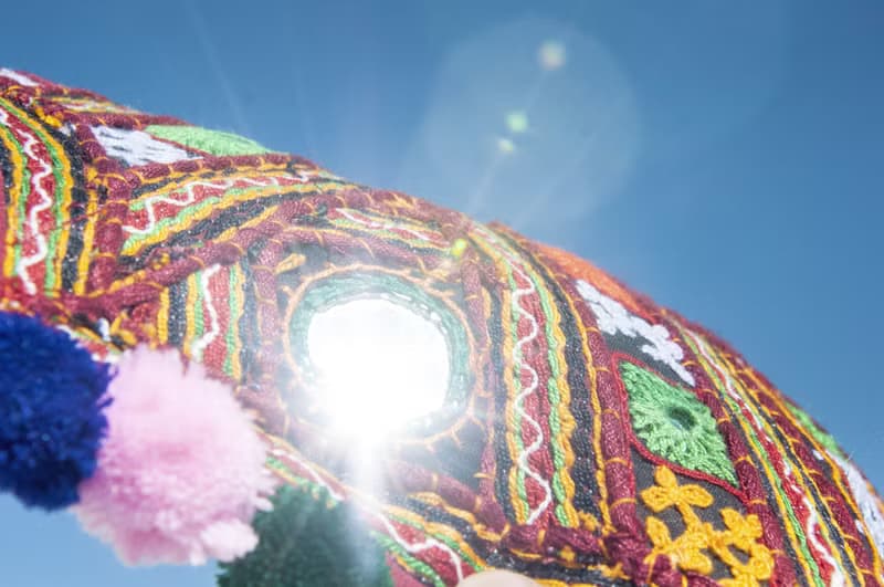 手工刺繡斜背包 民族風包 側背包 肩背包 手工包 刺繡包-沙漠花朵