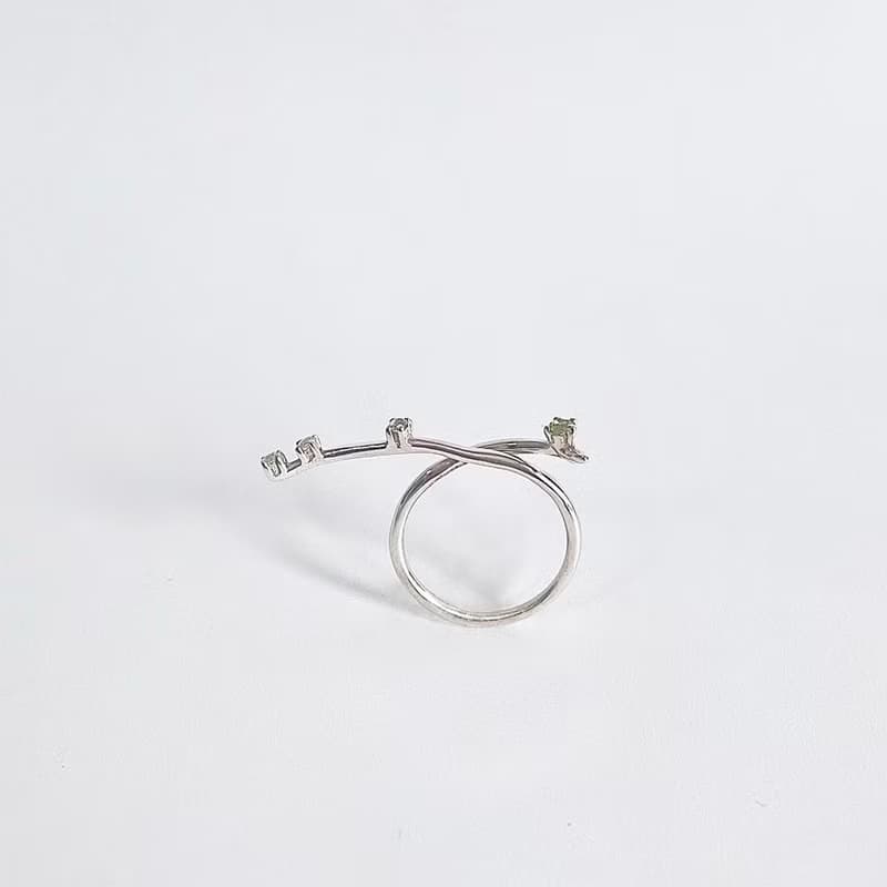 Willowy ring