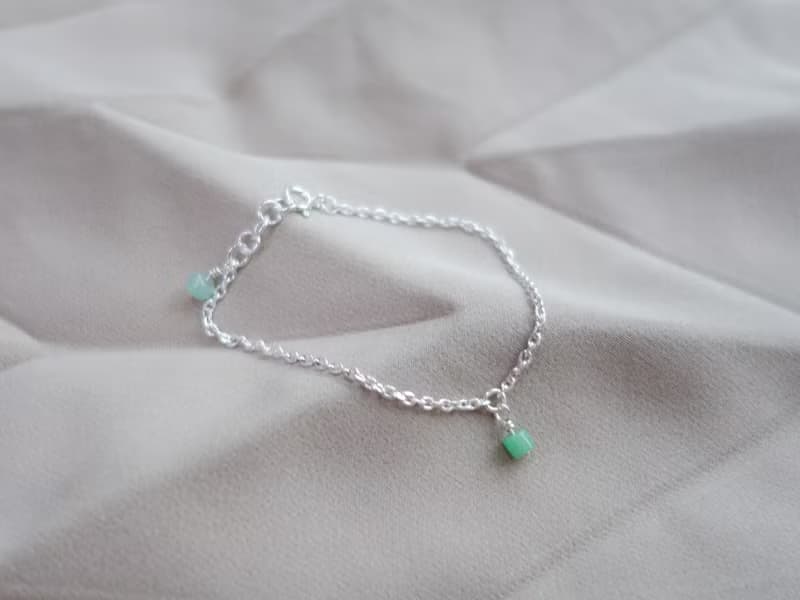 綠意天然翡翠手工手鍊・925 純銀・冰種緬甸玉珠