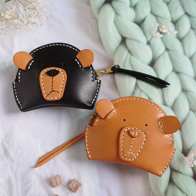 台灣黑熊拉鍊零錢包 / 大開口 / 歐洲全植鞣牛皮 / 手工製作