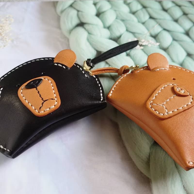 台灣黑熊拉鍊零錢包 / 大開口 / 歐洲全植鞣牛皮 / 手工製作