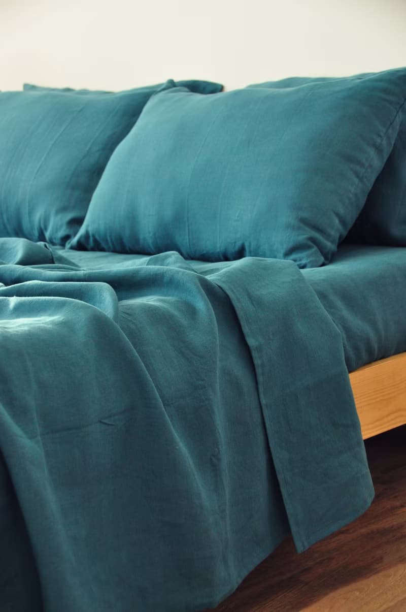 Teal linen fitted sheet / Softened linen bed sheet / Deep pocket