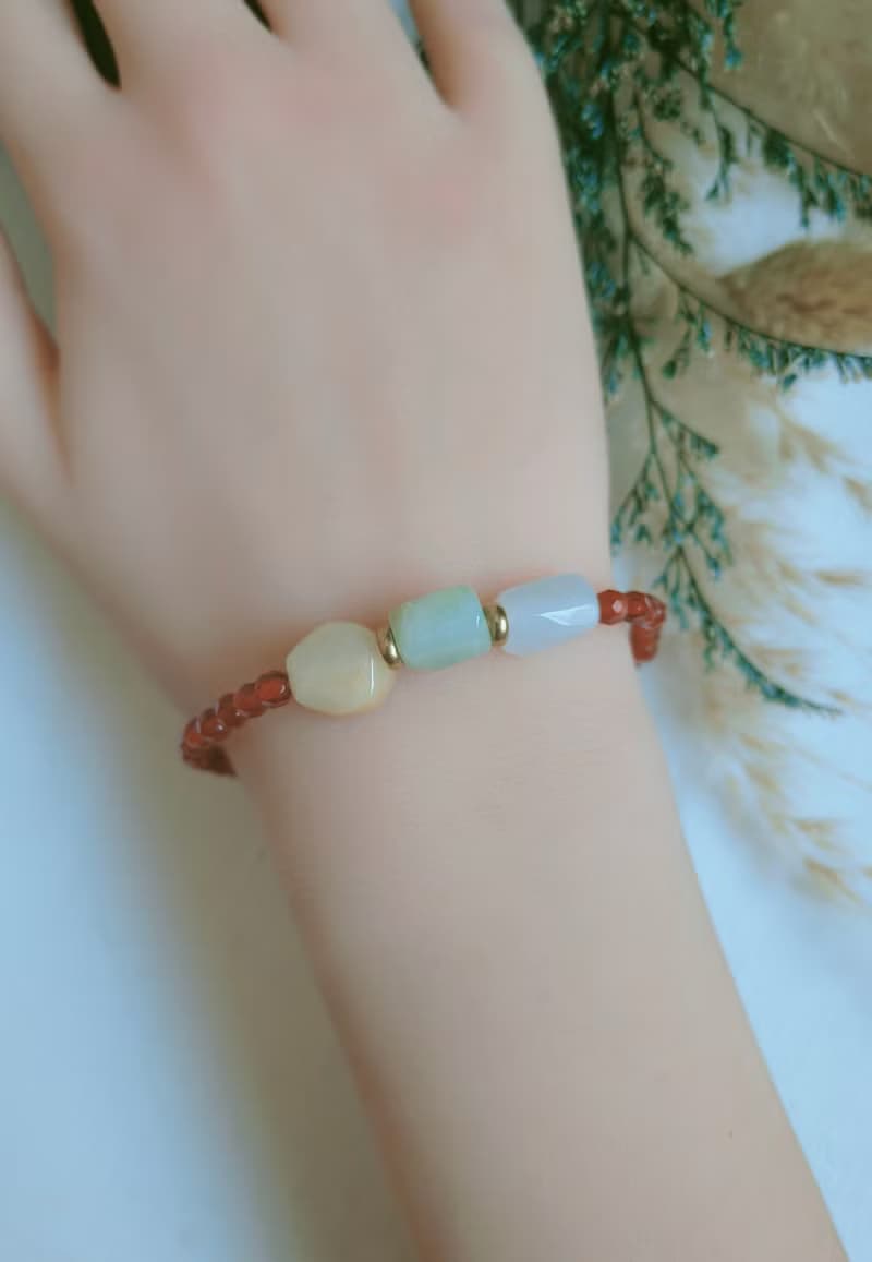 緬甸三彩隨形珠翡翠 紅瑪瑙串琺珠手鍊