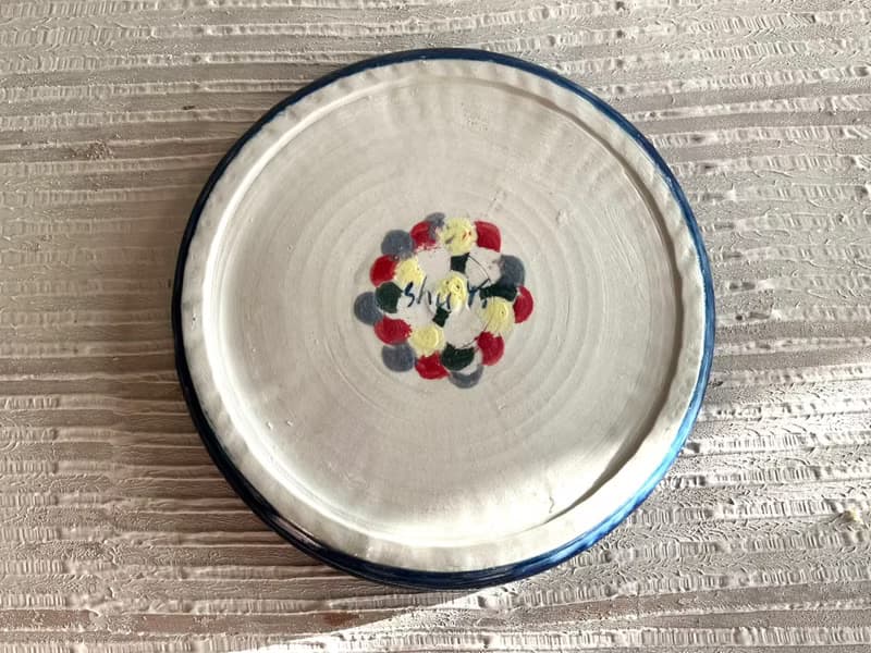 湛藍點點陶製圓平盤_陶器餐盤