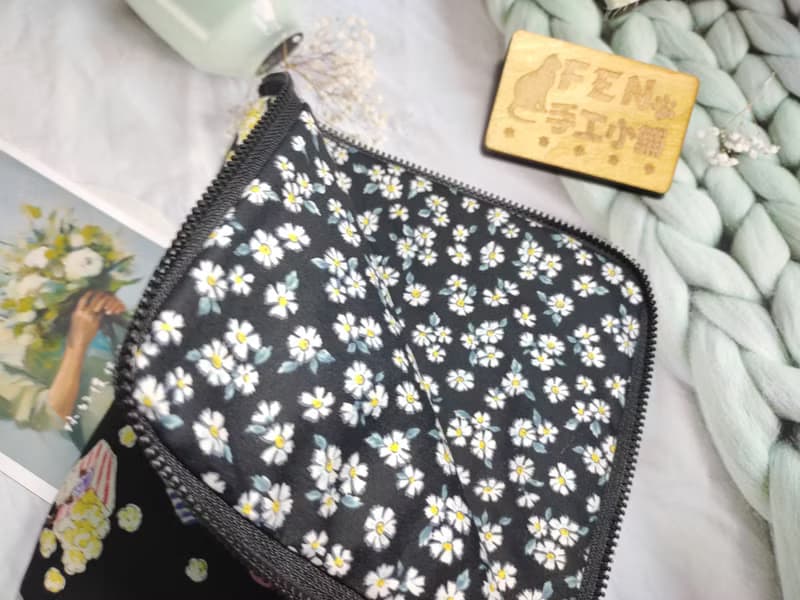 袋物系列-日本限量布爆米花貓L型拉鍊袋鋪棉-電子書保護套-7.8吋