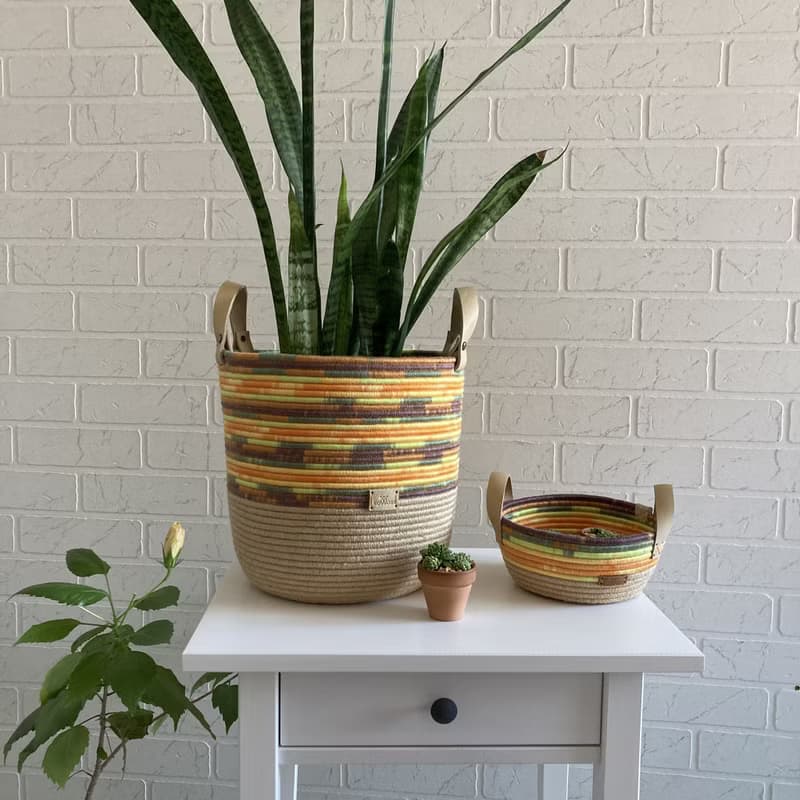 Large basket with handles 25 cm x 26.5 cm