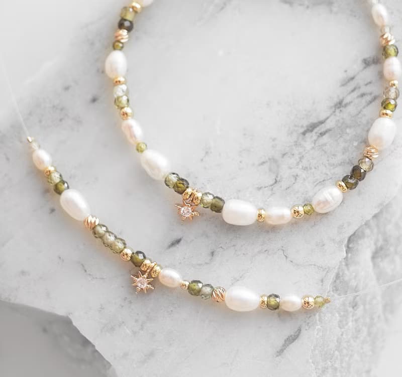 Pearl star necklace, Pearly gold green jewelry, Golden chocker with bracelet