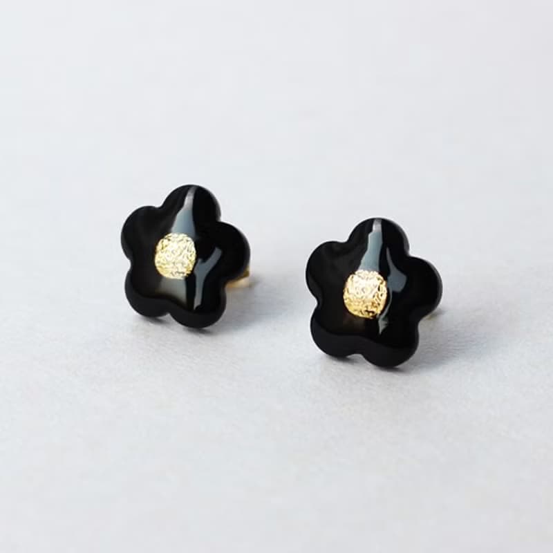 シンプルフラワー(ブラック)ピアス/イヤリング