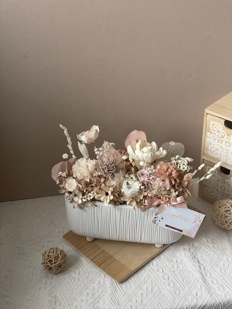 溫柔婉約的桌上型氣質乾燥花