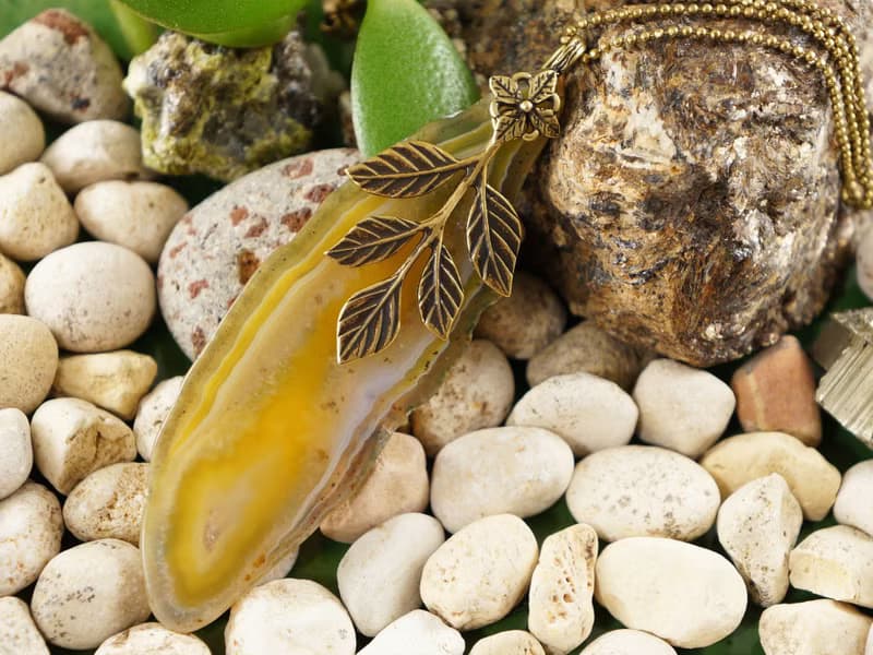 Yellow Agate Slice Slab Stone Brass Leaf Leaves Branch Pendant Necklace Jewelry