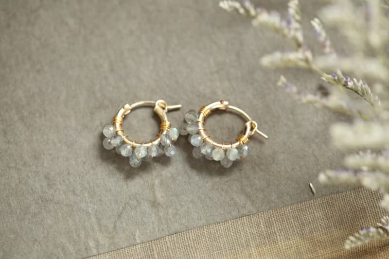 HappyCircle1.5cm│拉長石裙襬款 14kgf 耳夾 藍光 生日 禮物 灰