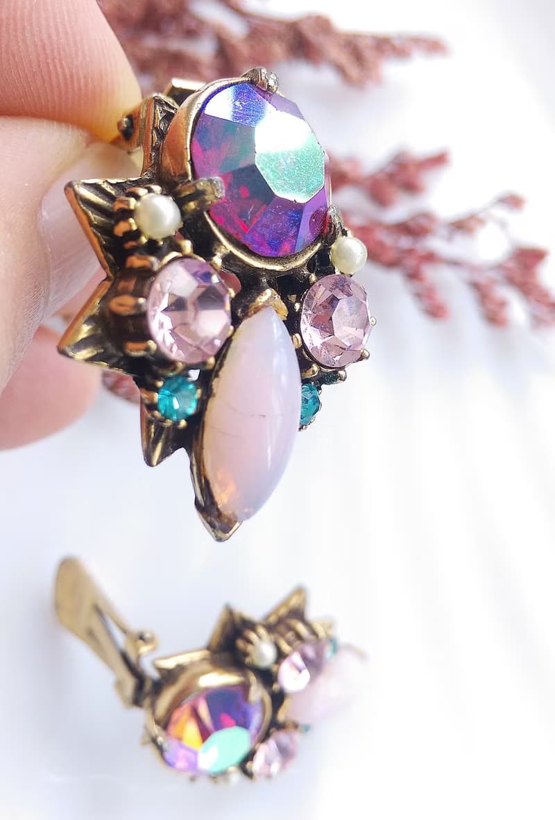 Vintage Jewelry 西洋古董飾品 FLORENZA 粉紅馬眼 花形 夾式耳環
