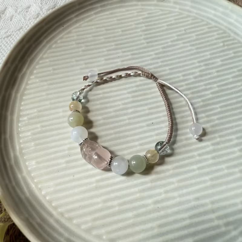 清新粉水晶貔貅彈性手鍊