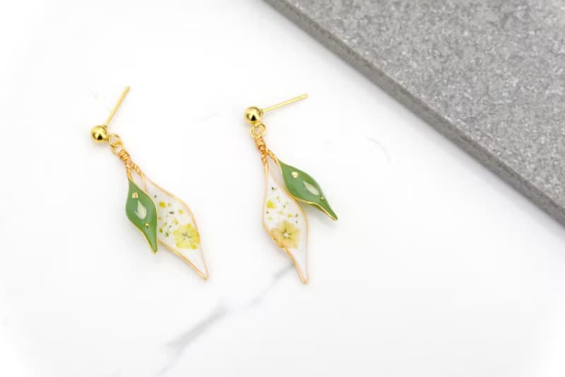 耳針/耳夾水晶花-乾燥花/落葉紛飛耳環-光點飾品